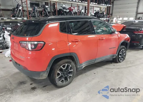 2019 Jeep Compass Trailhawk 4X4 z USA, uszkodzony, nr VIN 3C4NJDDB2KT668152